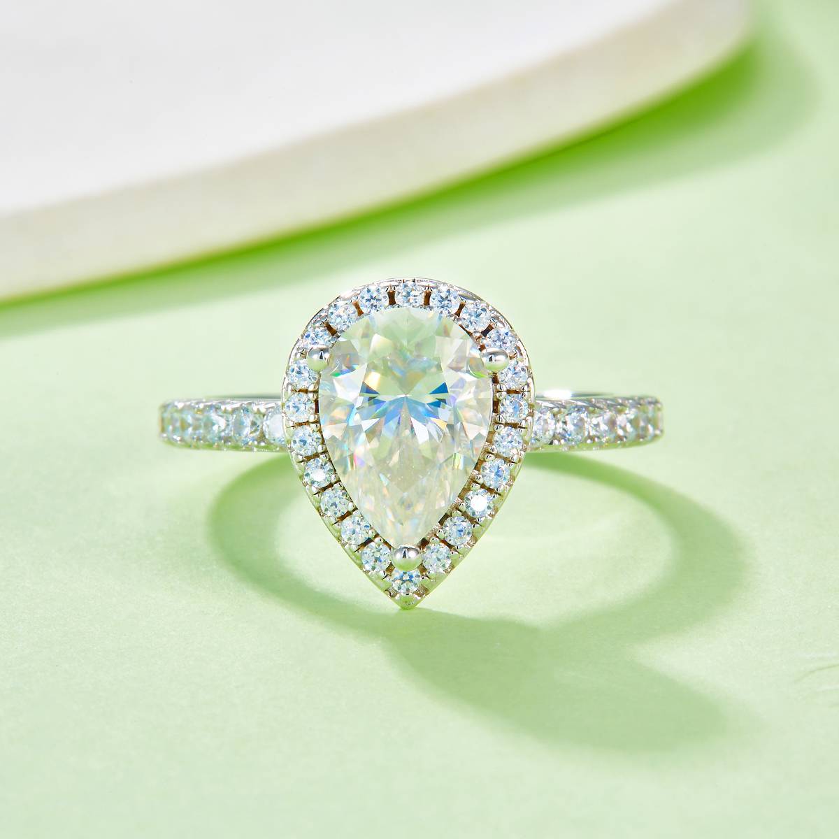 Light luxury pear shaped S925 silver plated white gold moissanite diamond women's ring 2.0 carats D-grade